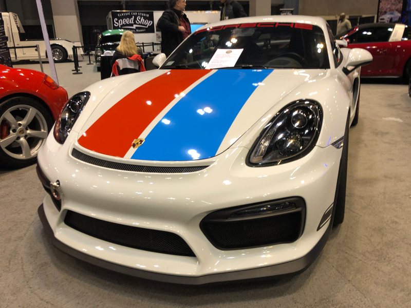 Illustration for article titled 2020 Saint Louis Auto Show, a.k.a, why the '78 911 SC is perfect.